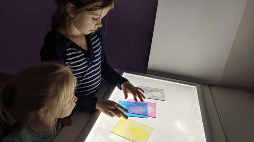 Experiments with colors - Museum of Illusions KRAKIL